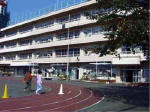 南山小学校